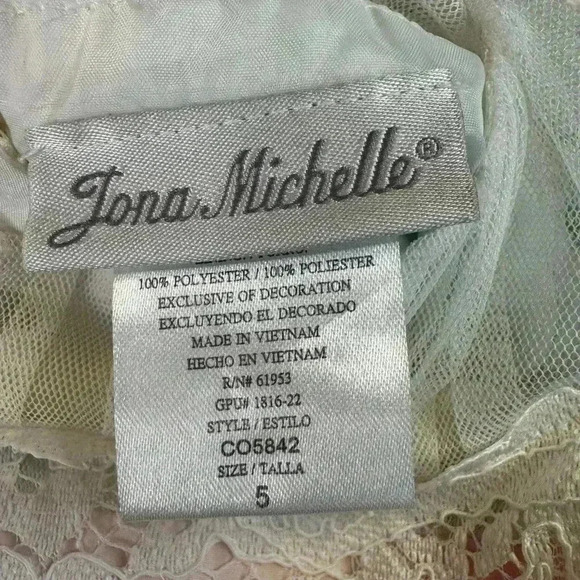 Jona Michelle - Picture 10 of 12